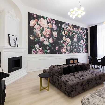 Leogrand Apartments On Lychakivska 3 Λβιβ Εξωτερικό φωτογραφία