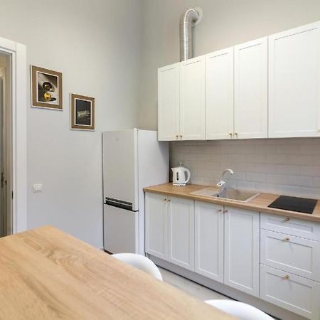 Leogrand Apartments On Lychakivska 3 Λβιβ Εξωτερικό φωτογραφία