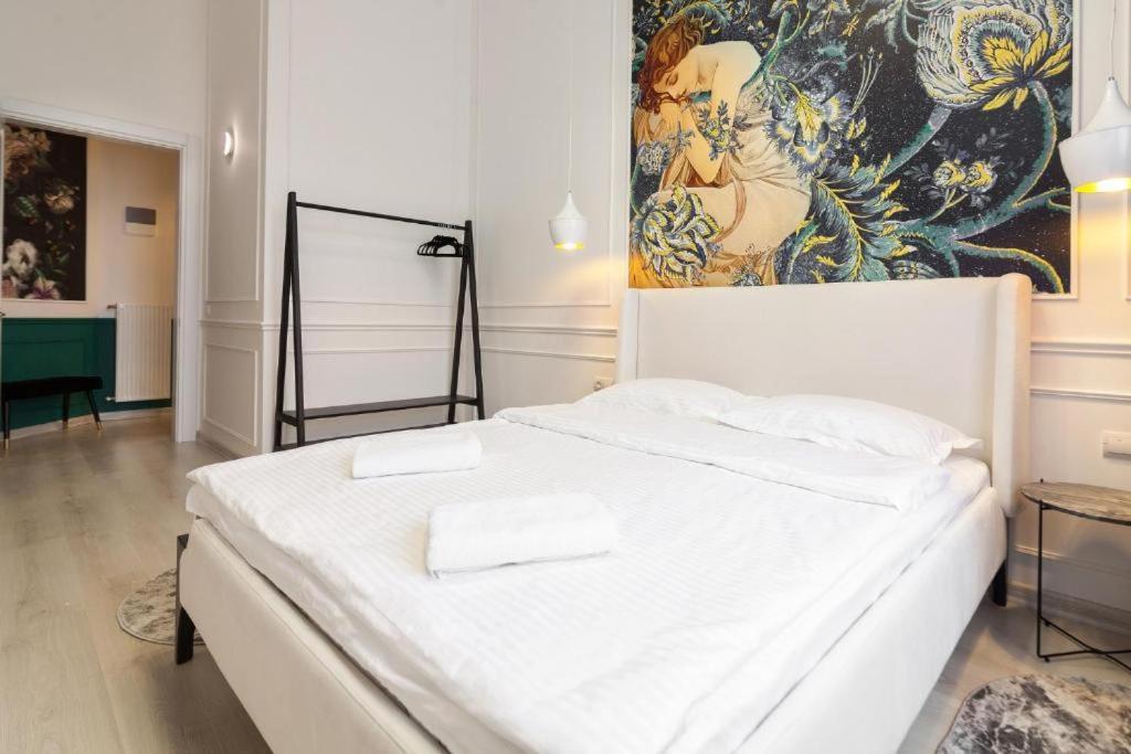 Leogrand Apartments On Lychakivska 3 Λβιβ Εξωτερικό φωτογραφία